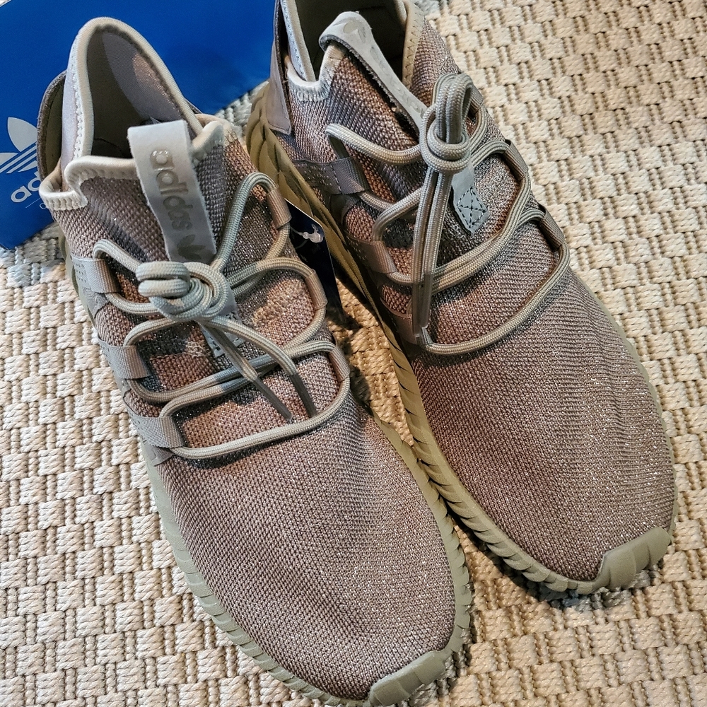 Adidas Tubular Dawn